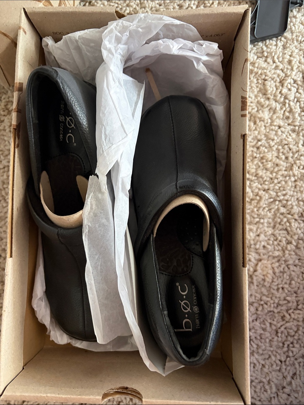 b.o.c. Woman Black Leather Slip-On Loafers